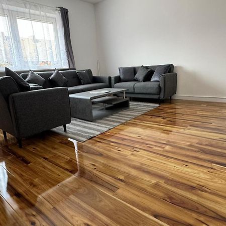 Zentral Gelegene Unterkunft In 킬 외부 사진